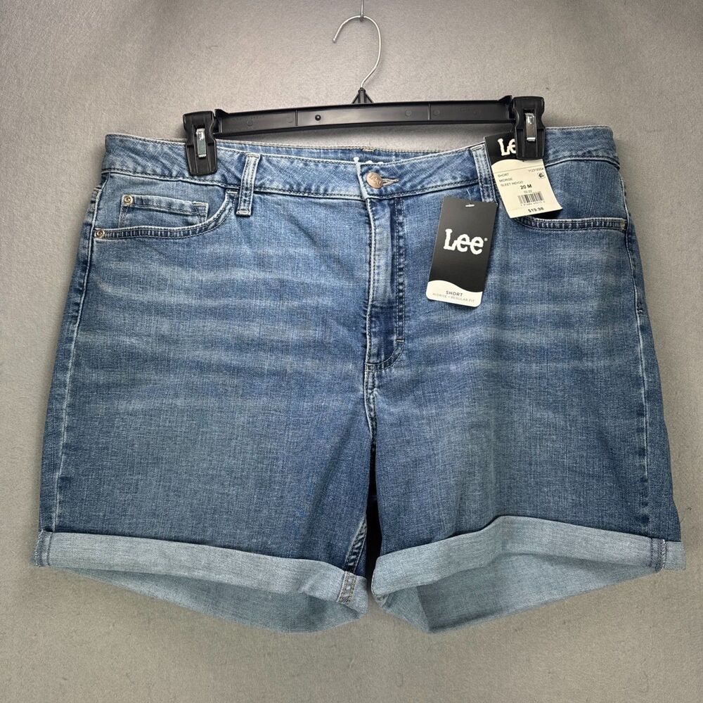NWT Lee Women's Jean Shorts Midrise Regular Fit Medium Wash Denim 20M